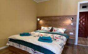 Quiet Flat With Balcony, Free Parking Included